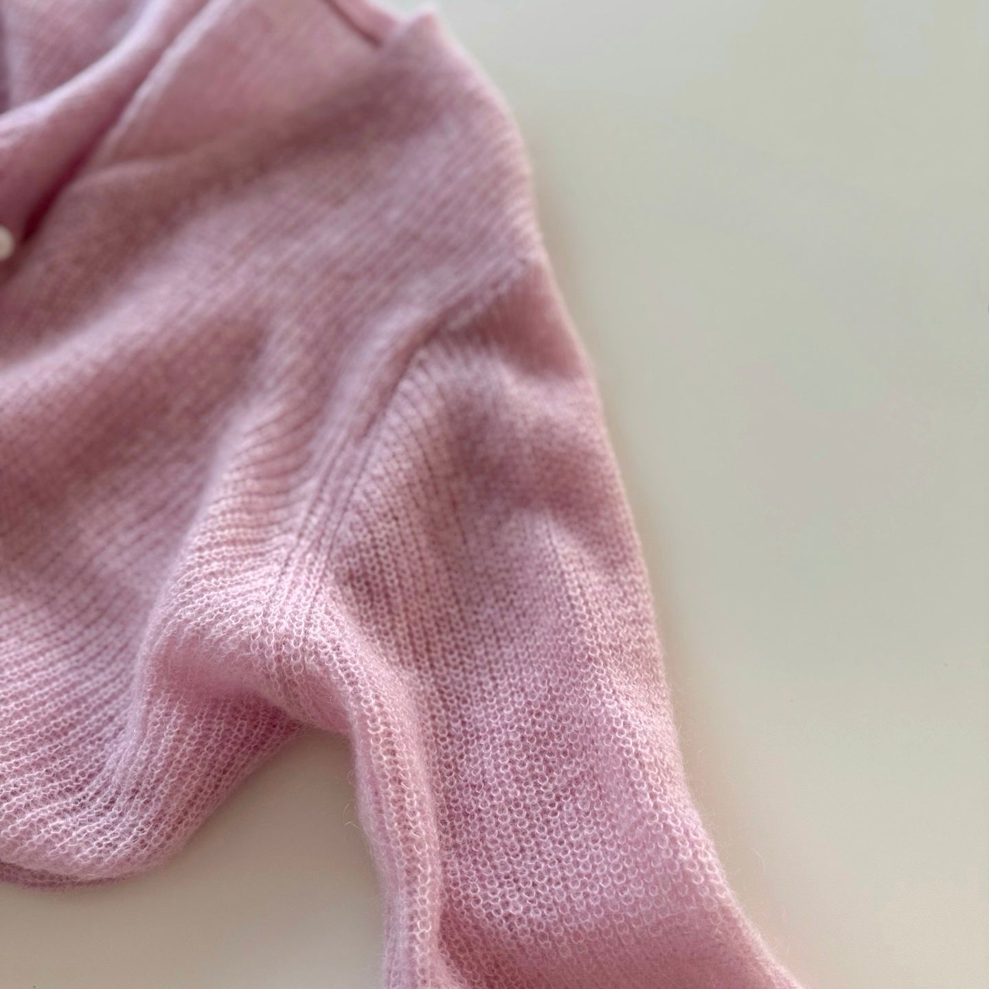 mohair V neck light pink