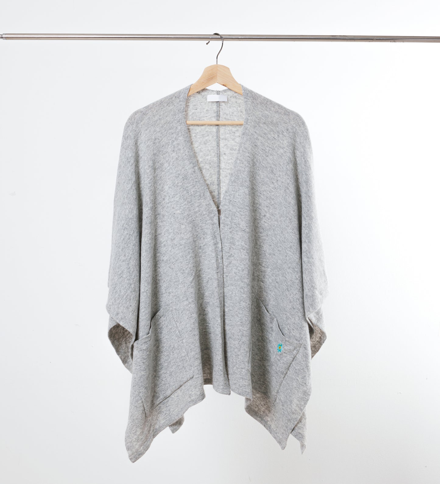 cashmere Vponcho